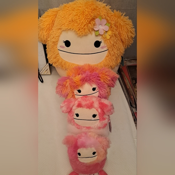 Fluffy Squishmellow Shasta And Capri Plush Set - Orange and Pink - Picture 1 of 1